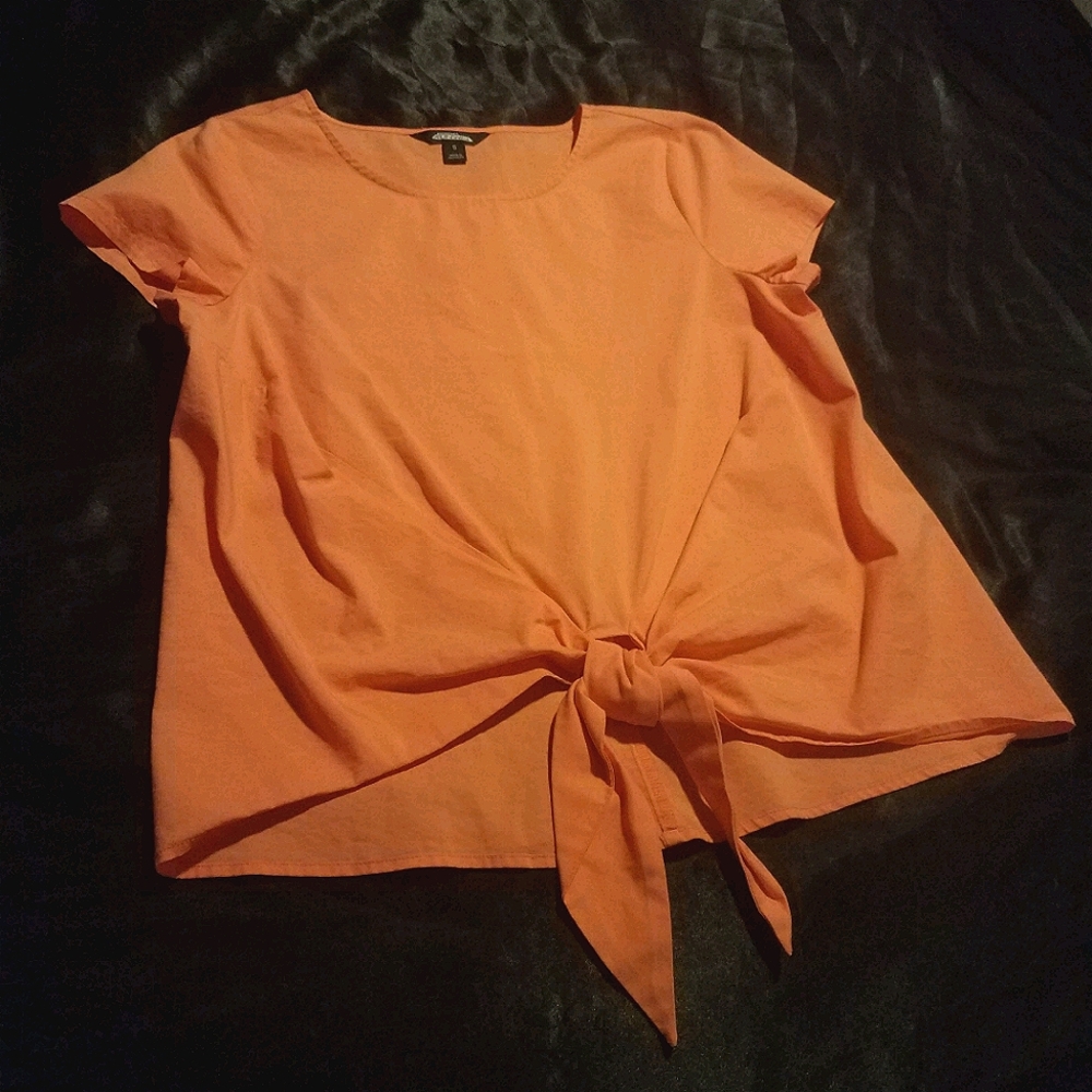 💕Super Cute Project Runway Top!